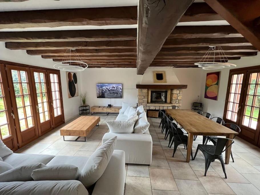 La Cle Des Champs - Les Grais 1H10 De Paris Villa Bazoches-sur-le-Betz Luaran gambar